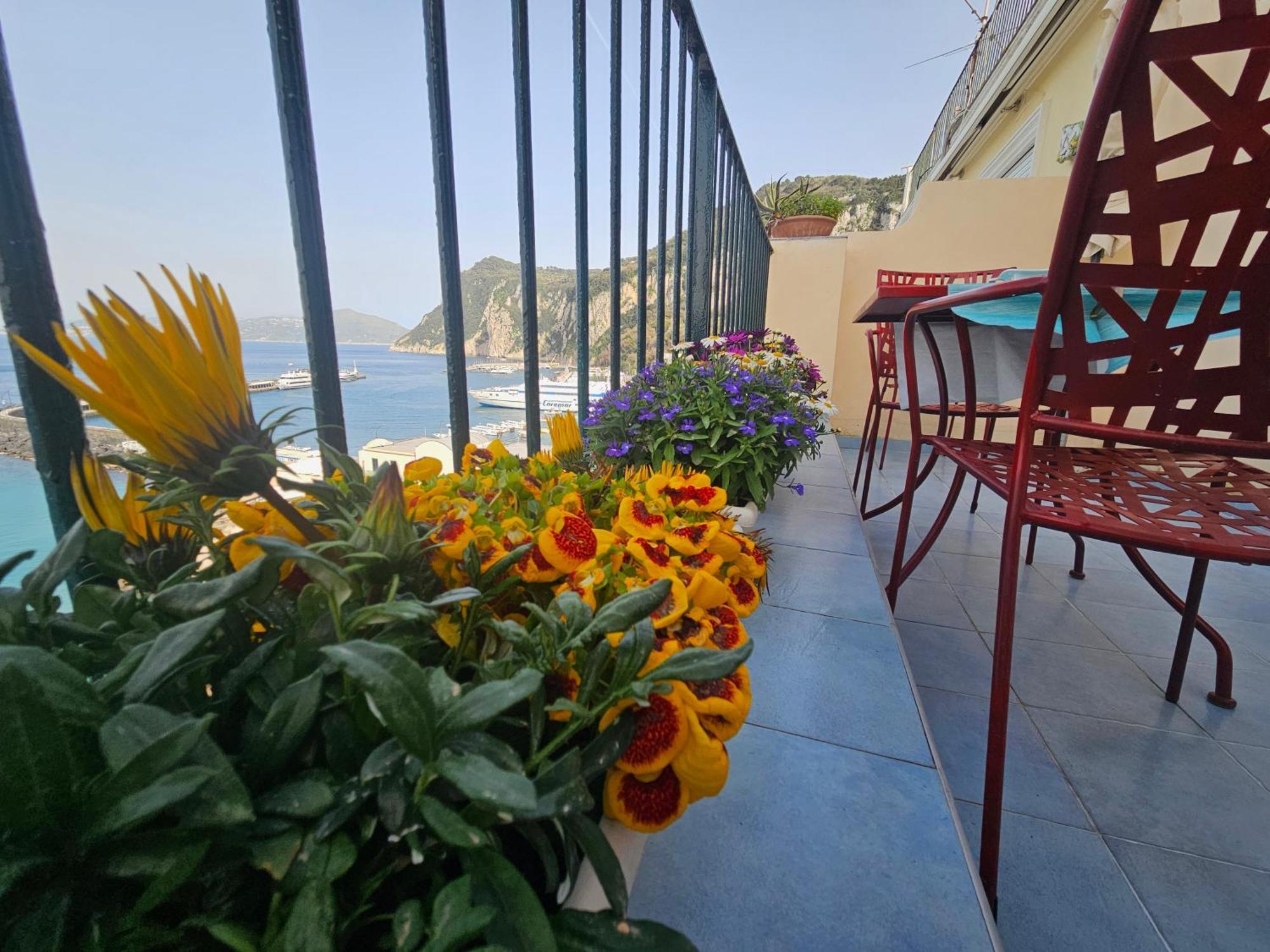 La Bomboniera Apartment Capri Exterior photo
